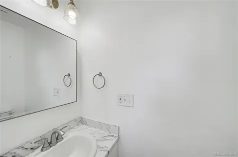 1920 S Oswego Way Aurora CO 80014