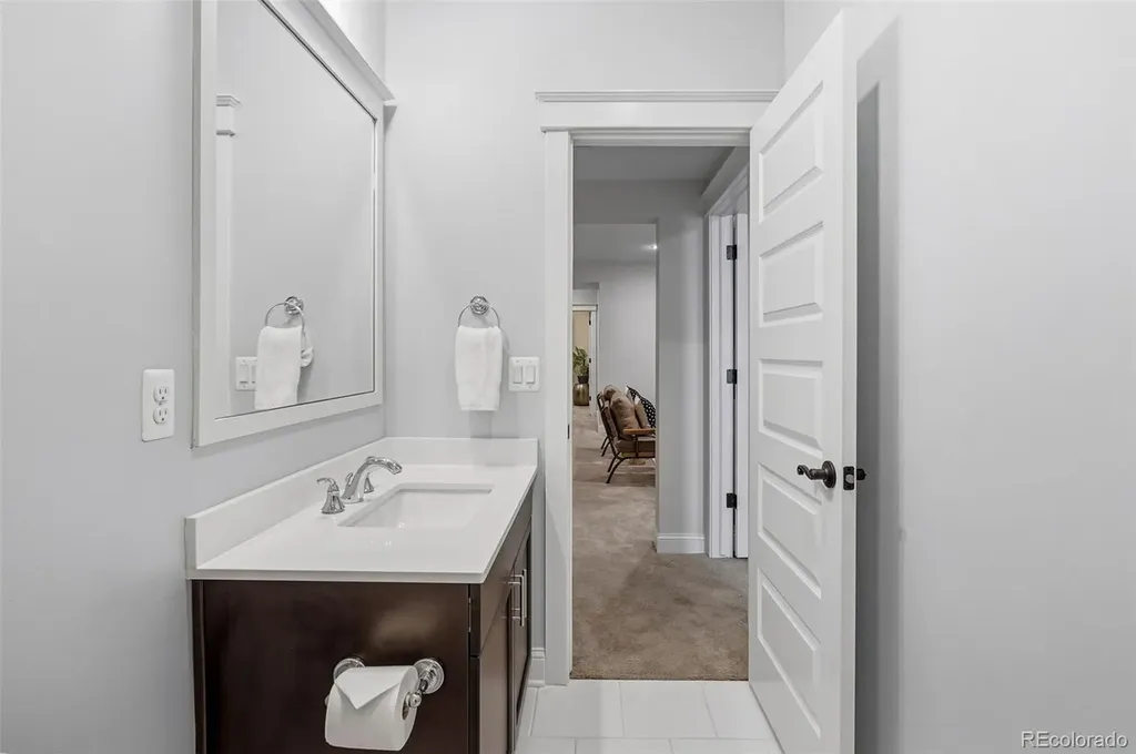 6082 Chester Street Denver CO 80238