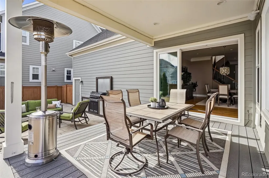6082 Chester Street Denver CO 80238