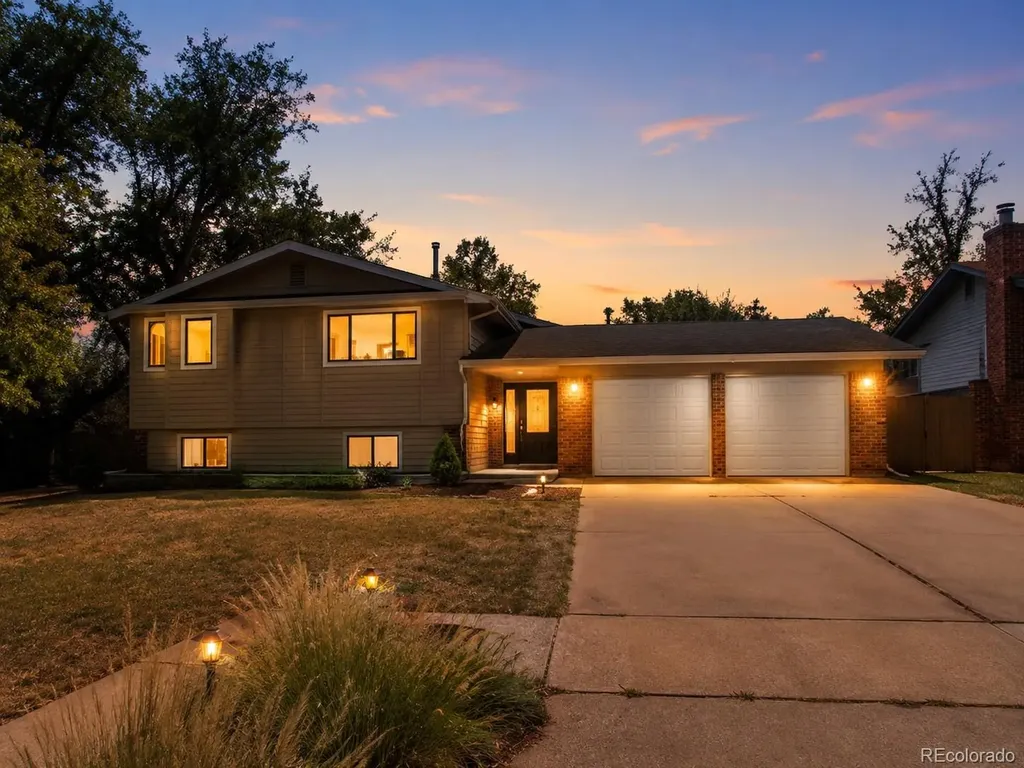 1208 Doyle Place Colorado Springs CO 80915