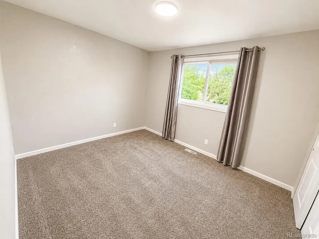 1208 Doyle Place Colorado Springs CO 80915