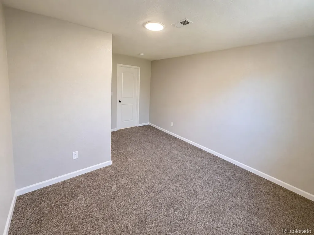1208 Doyle Place Colorado Springs CO 80915