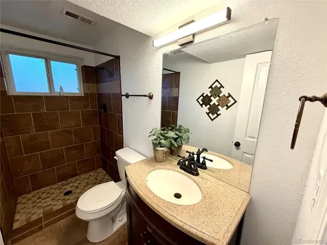 1208 Doyle Place Colorado Springs CO 80915