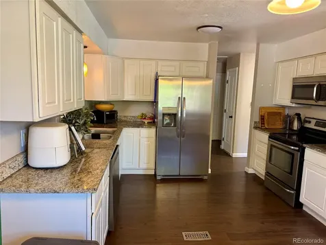 1208 Doyle Place Colorado Springs CO 80915