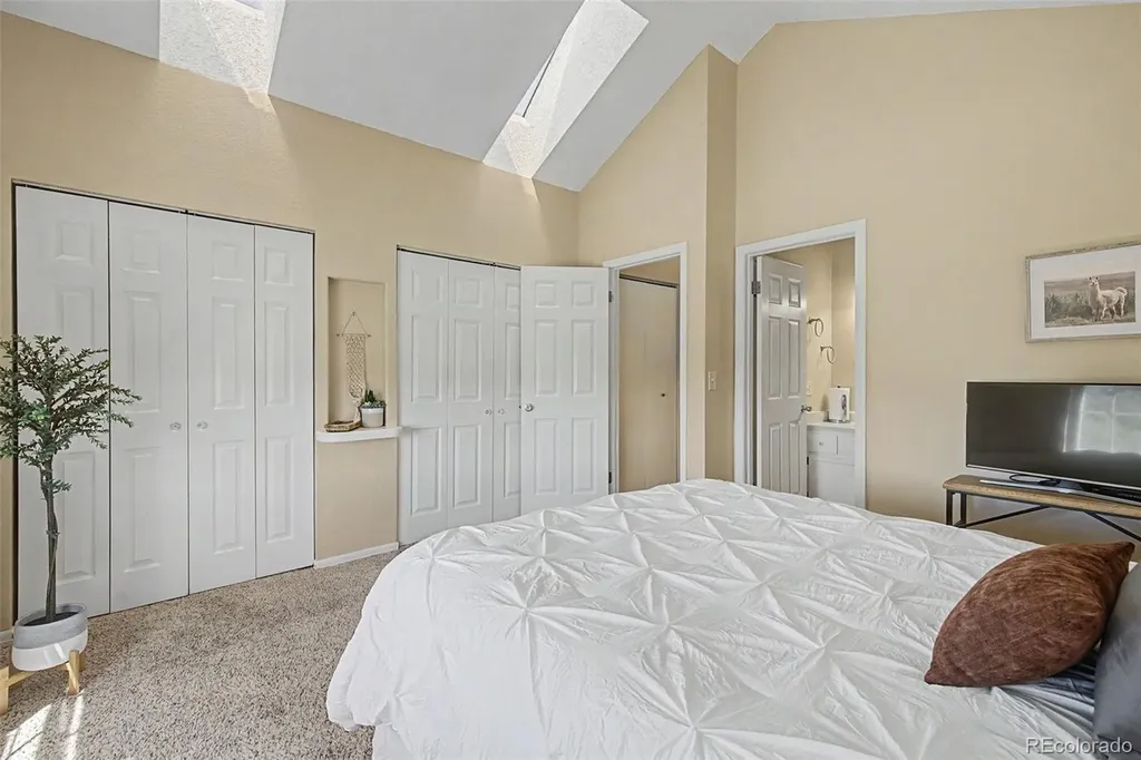 6618 Warbler Lane Colorado Springs CO 80919