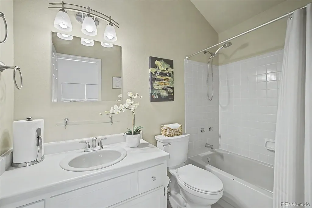 6618 Warbler Lane Colorado Springs CO 80919