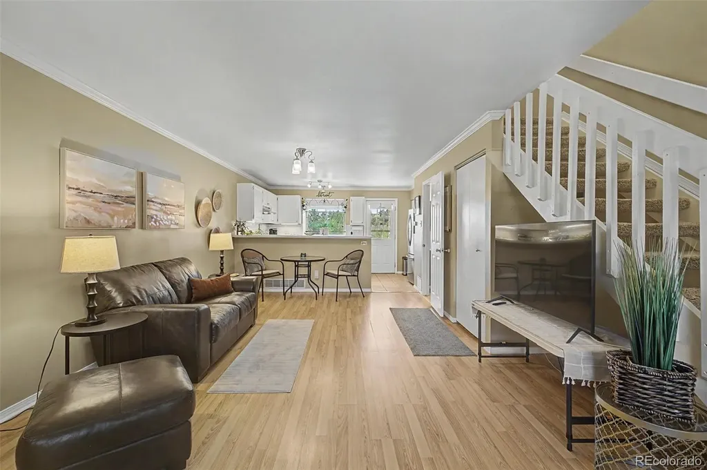 6618 Warbler Lane Colorado Springs CO 80919
