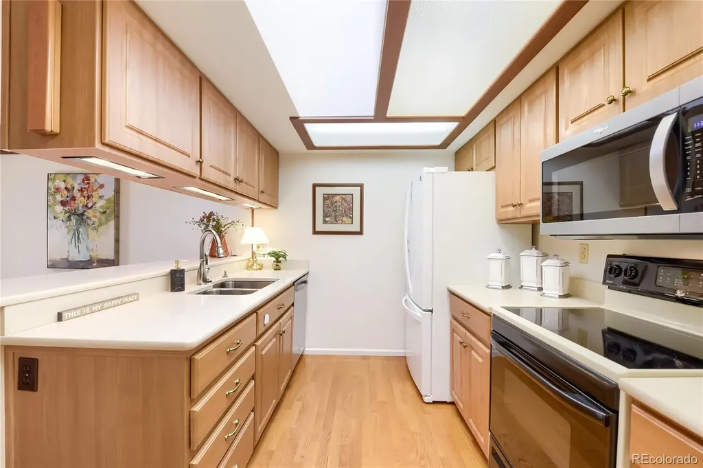 1457 S Salem Way Aurora CO 80012