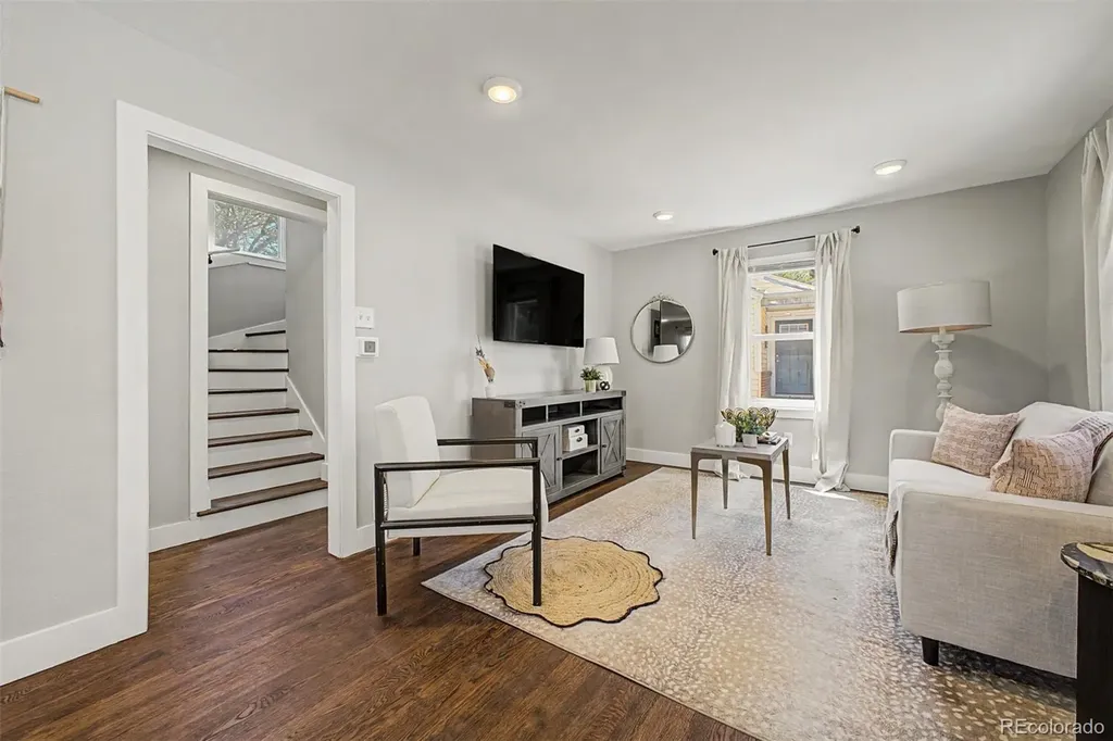 1870 W Beekman Place Denver CO 80221