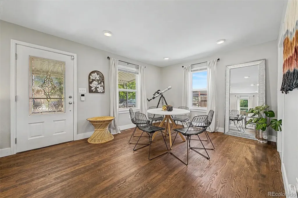1870 W Beekman Place Denver CO 80221