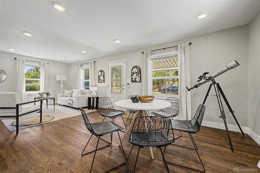 1870 W Beekman Place Denver CO 80221