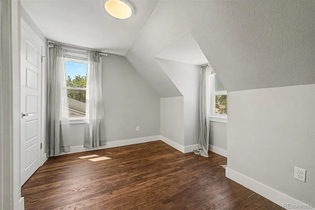 1870 W Beekman Place Denver CO 80221