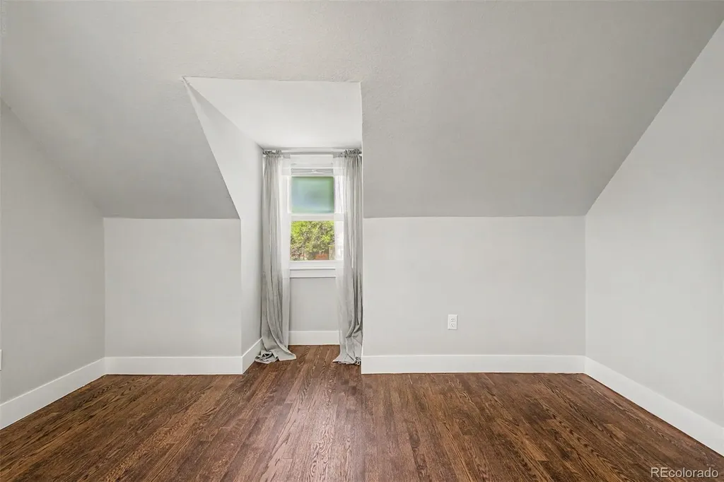 1870 W Beekman Place Denver CO 80221