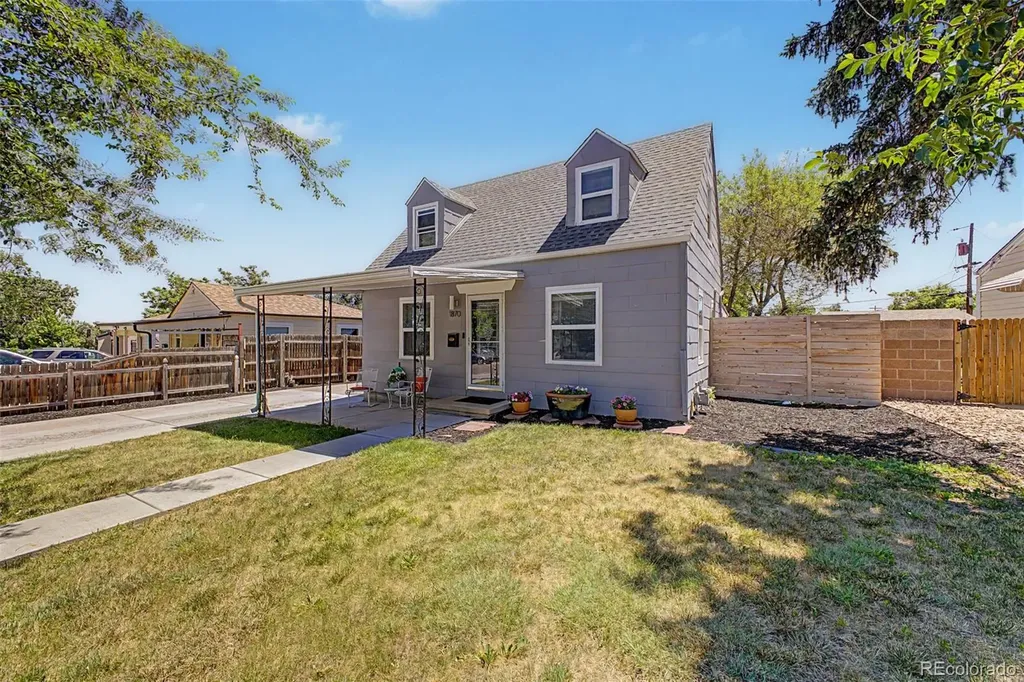 1870 W Beekman Place Denver CO 80221
