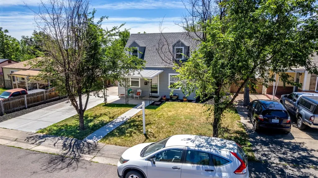 1870 W Beekman Place Denver CO 80221