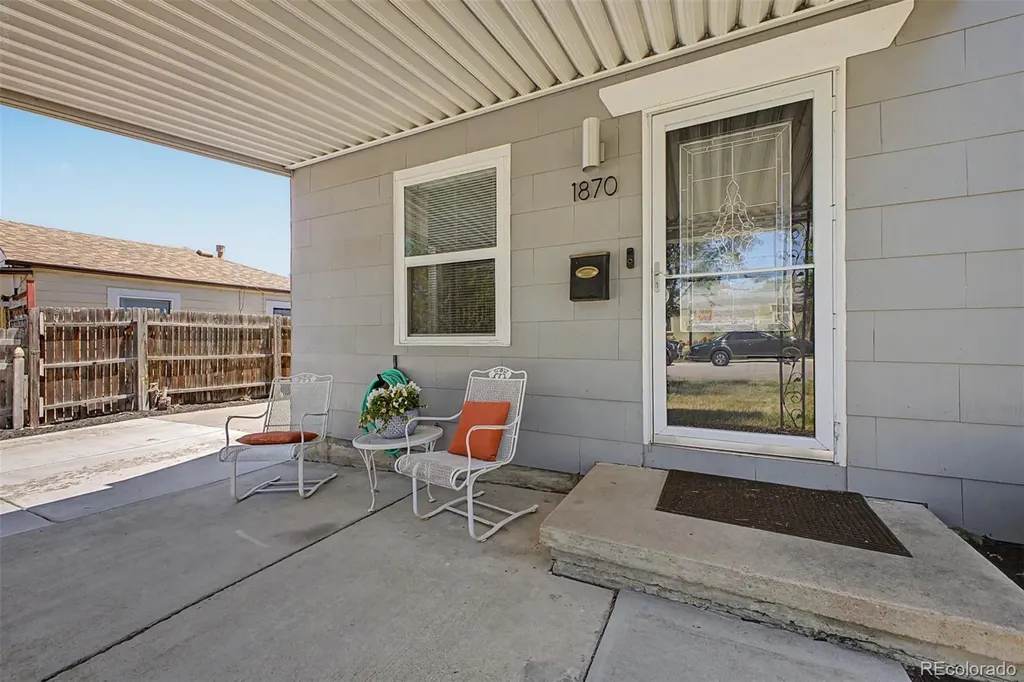 1870 W Beekman Place Denver CO 80221