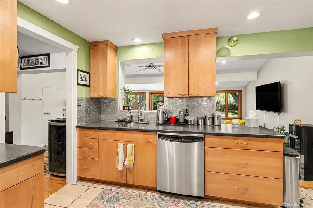 5402 E Warren Avenue Denver CO 80222
