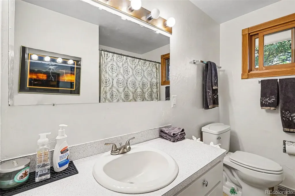 5402 E Warren Avenue Denver CO 80222