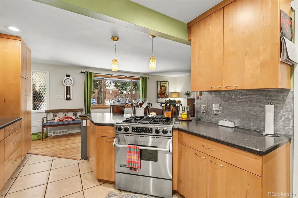 5402 E Warren Avenue Denver CO 80222
