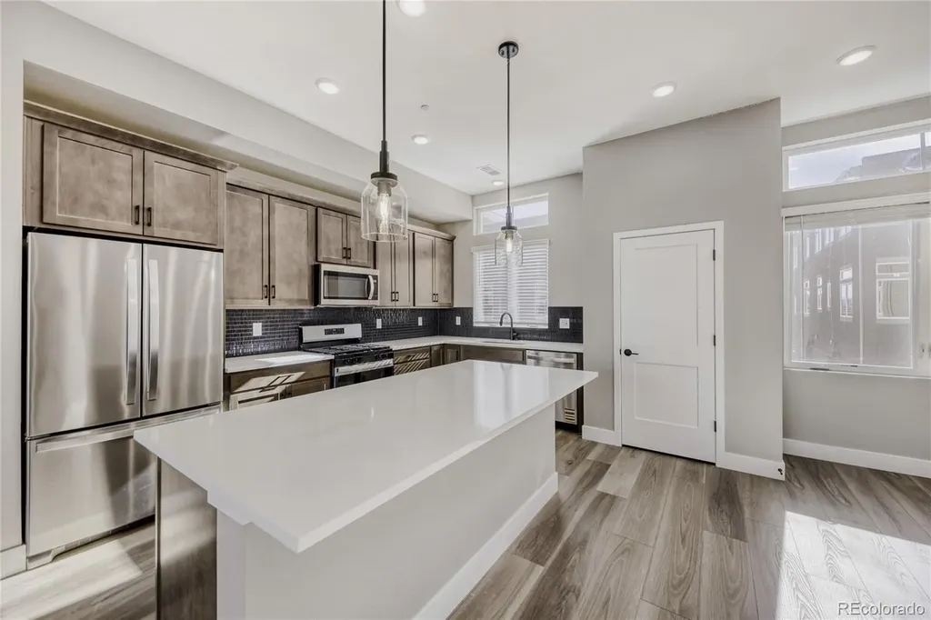15514 W Washburn Avenue Lakewood CO 80228