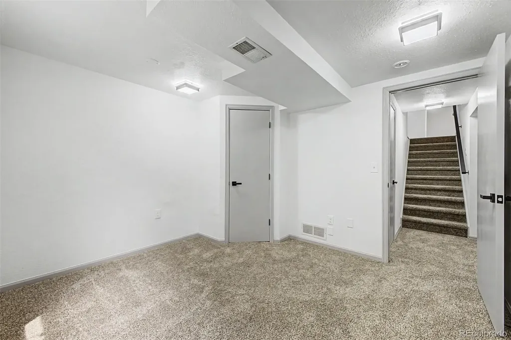 2823 Humboldt Circle Longmont CO 80503