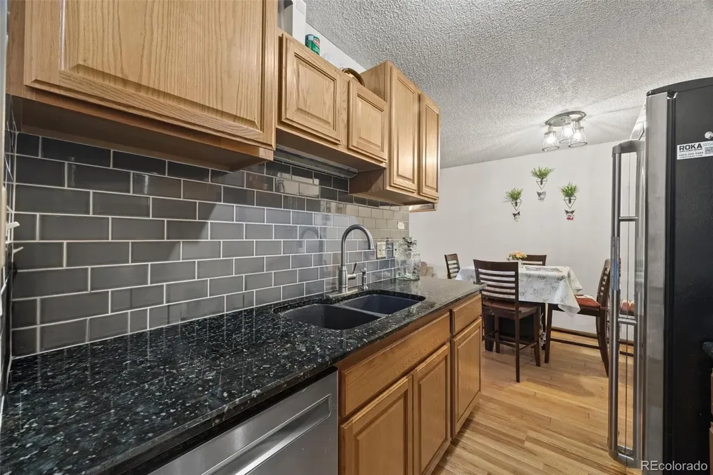 10211 Ura Lane Denver CO 80260