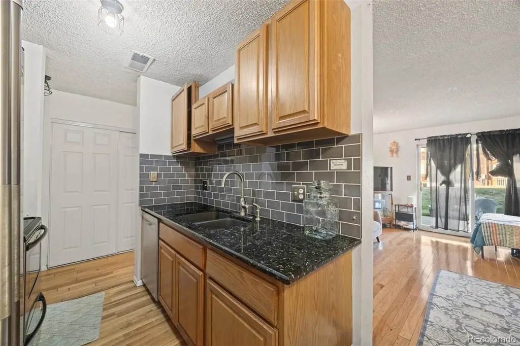 10211 Ura Lane Denver CO 80260