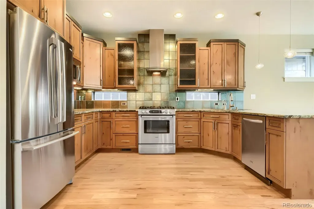 Denver CO, 3384 W 33rd Avenue