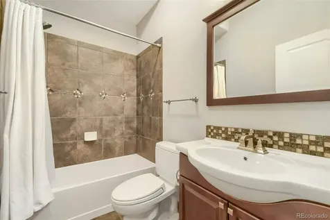 3384 W 33rd Avenue Denver CO 80211