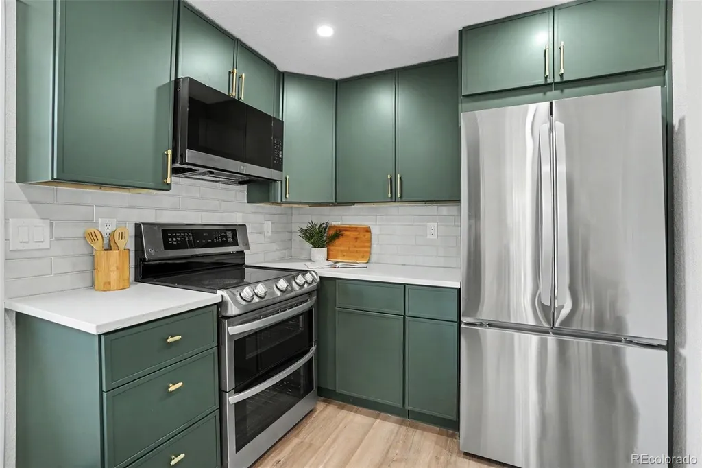 6340 W 61st Avenue Arvada CO 80003