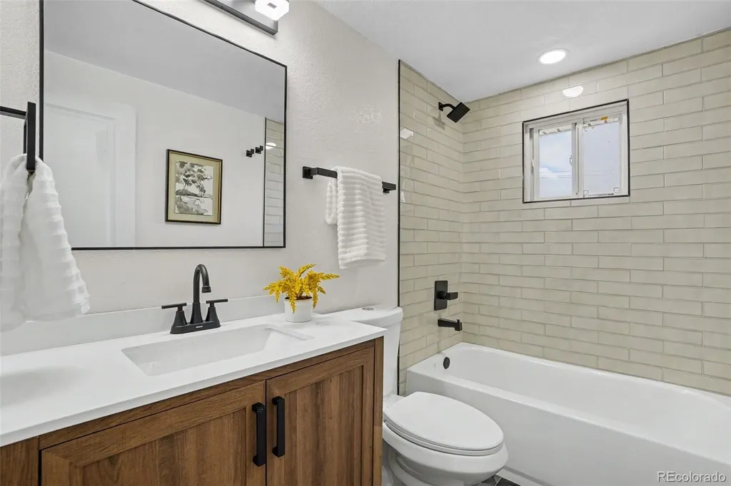 6340 W 61st Avenue Arvada CO 80003