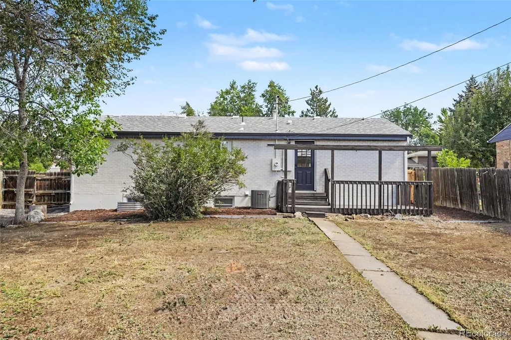 6340 W 61st Avenue Arvada CO 80003