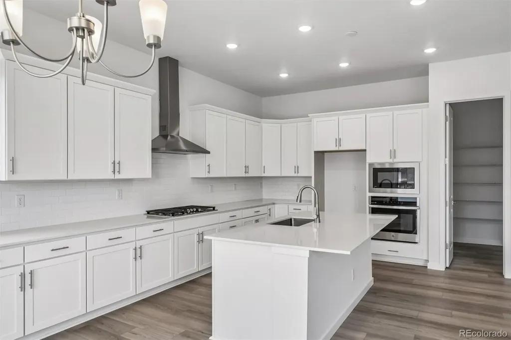 2516 Bitterroot Place Highlands Ranch CO 80129