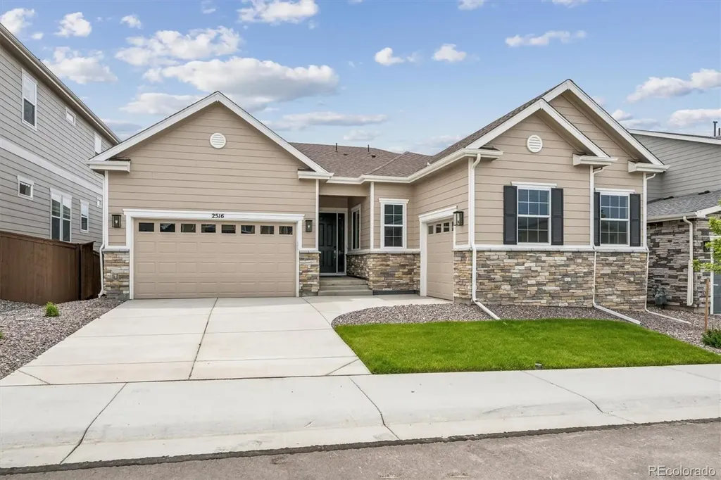 2516 Bitterroot Place Highlands Ranch CO 80129