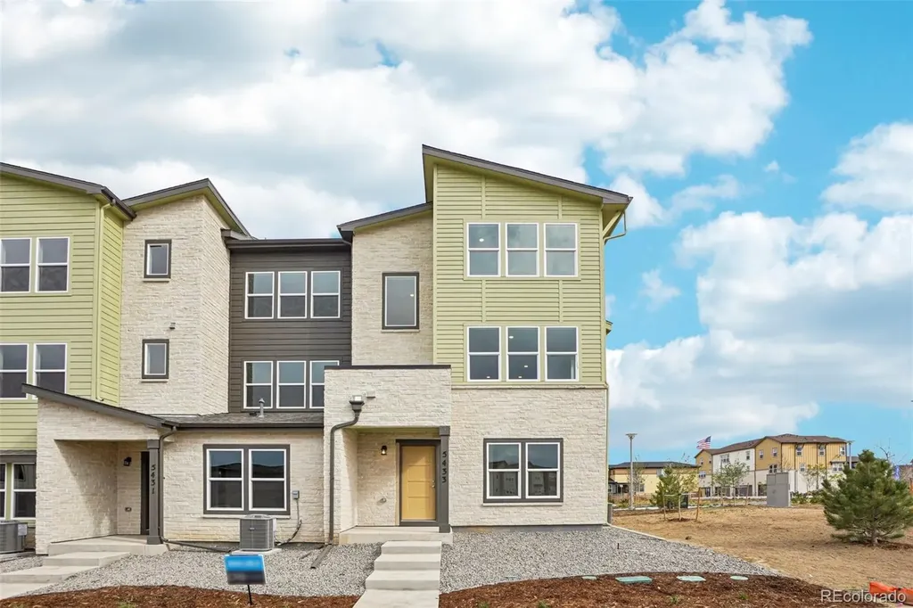 5433 N Eaton Park Way Aurora CO 80019