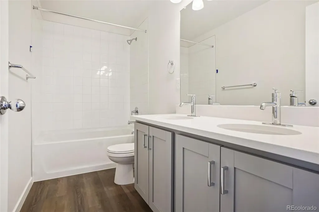5433 N Eaton Park Way Aurora CO 80019