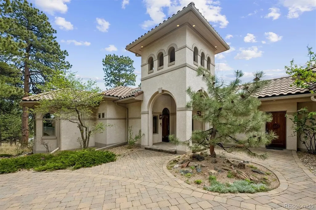 23004 Whispering Woods Golden CO 80401