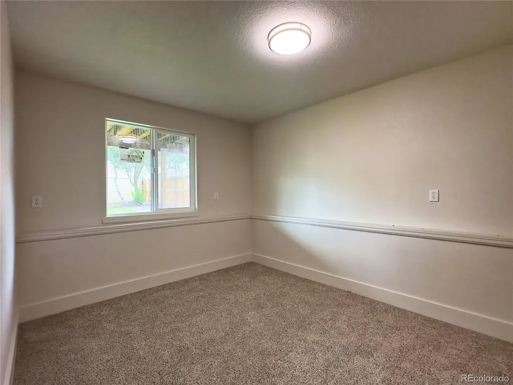 5128 Columbus Way Denver CO 80239