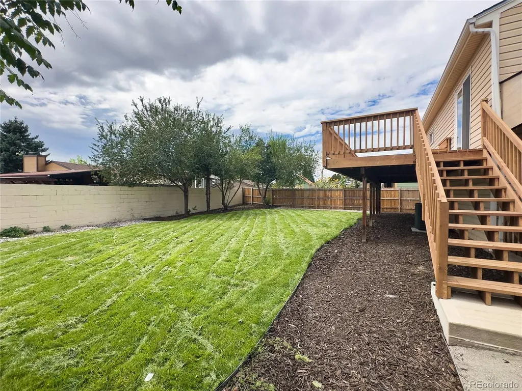 5128 Columbus Way Denver CO 80239