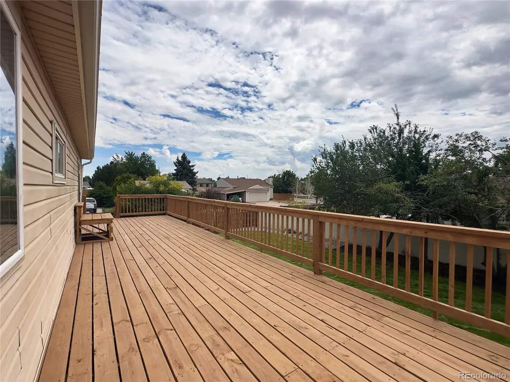 5128 Columbus Way Denver CO 80239