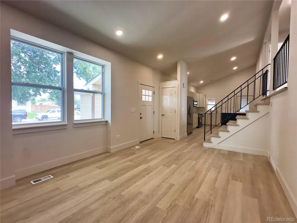 5128 Columbus Way Denver CO 80239