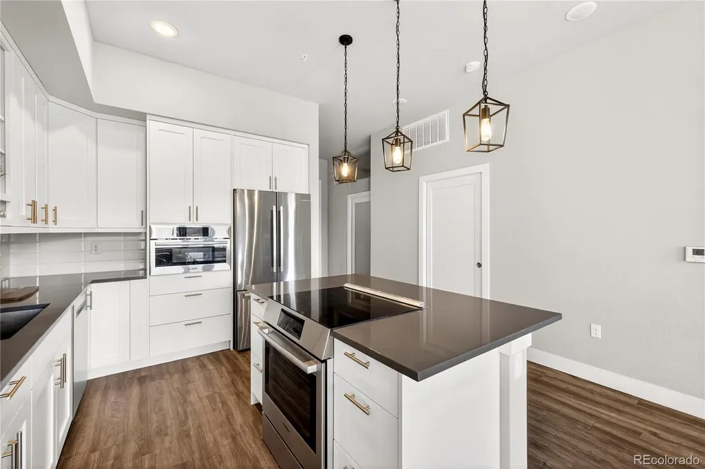 6618 E Lowry Boulevard Denver CO 80230