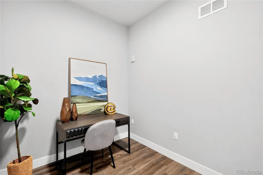 6618 E Lowry Boulevard Denver CO 80230