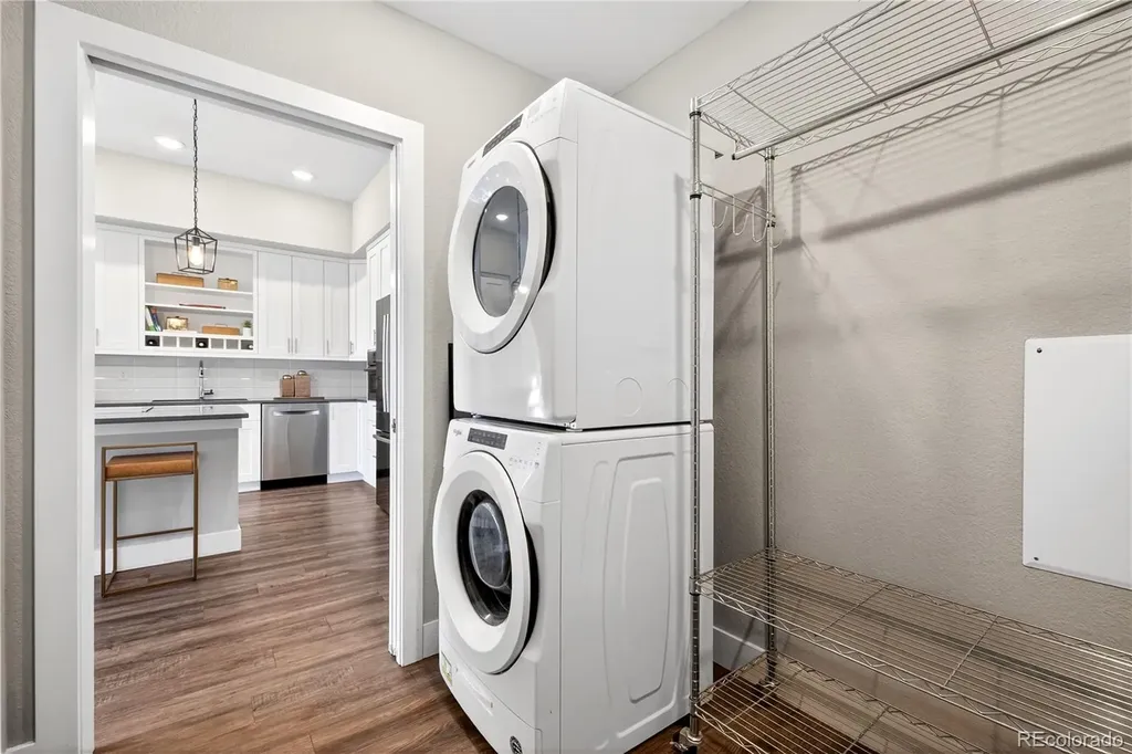 6618 E Lowry Boulevard Denver CO 80230