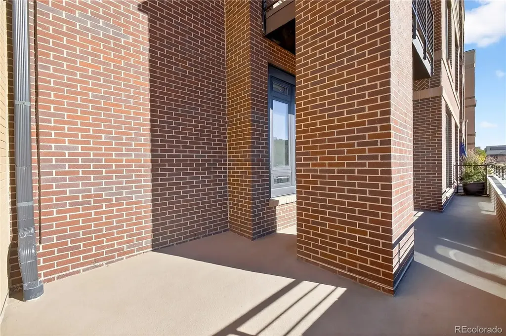 6618 E Lowry Boulevard Denver CO 80230