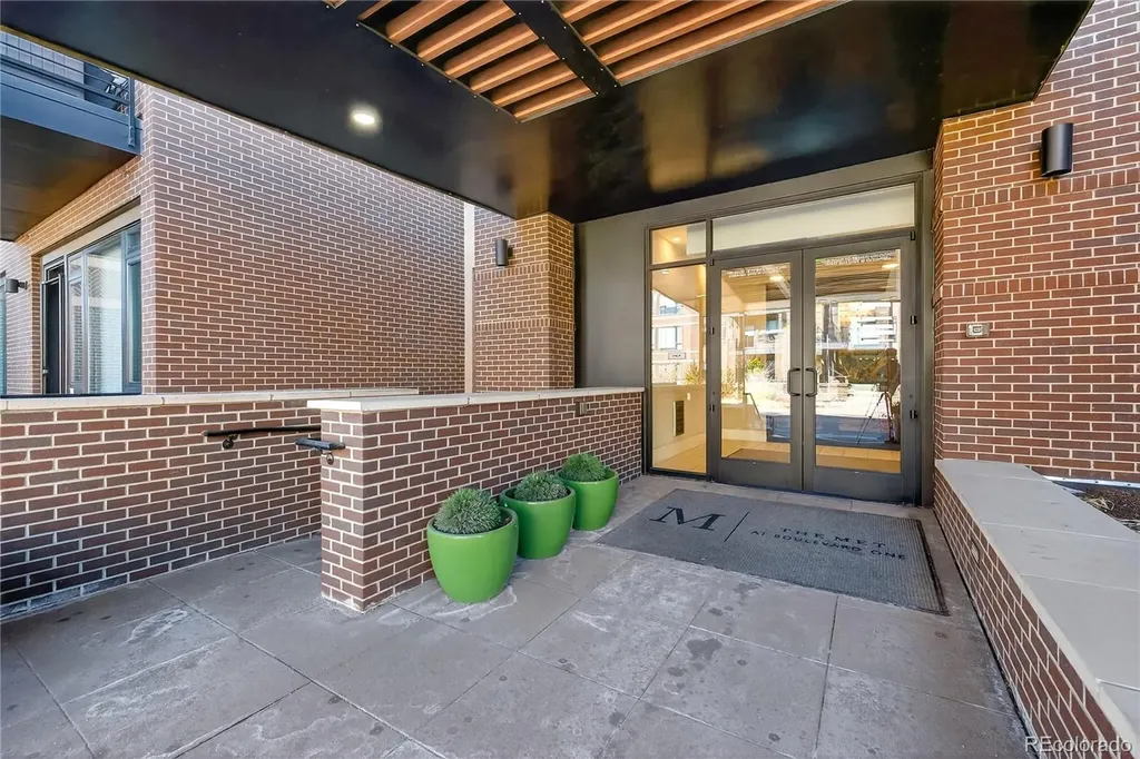 6618 E Lowry Boulevard Denver CO 80230