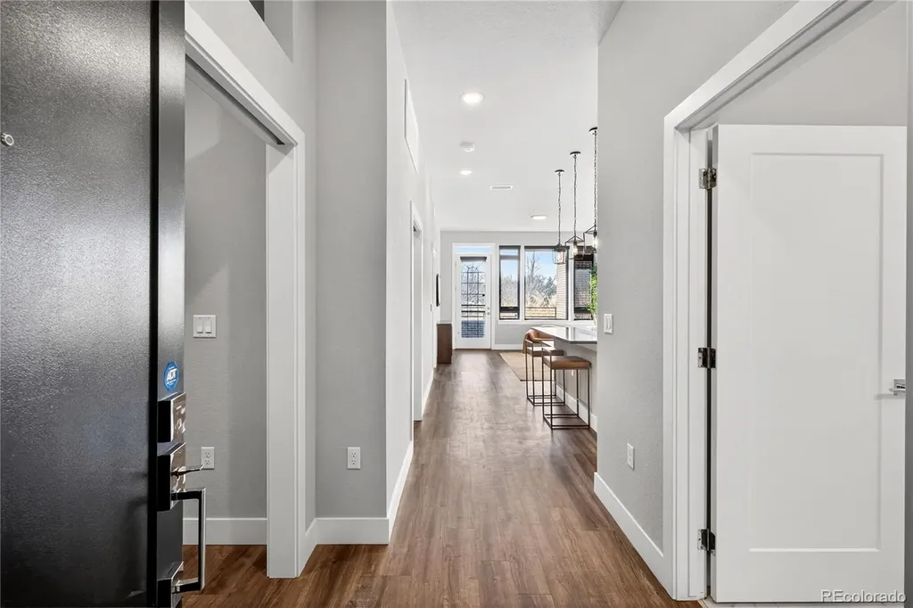 6618 E Lowry Boulevard Denver CO 80230