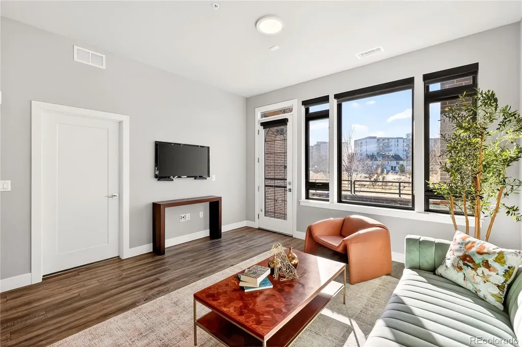 6618 E Lowry Boulevard Denver CO 80230