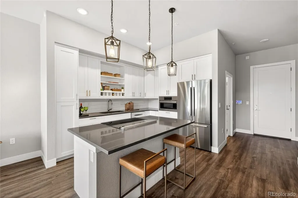 6618 E Lowry Boulevard Denver CO 80230