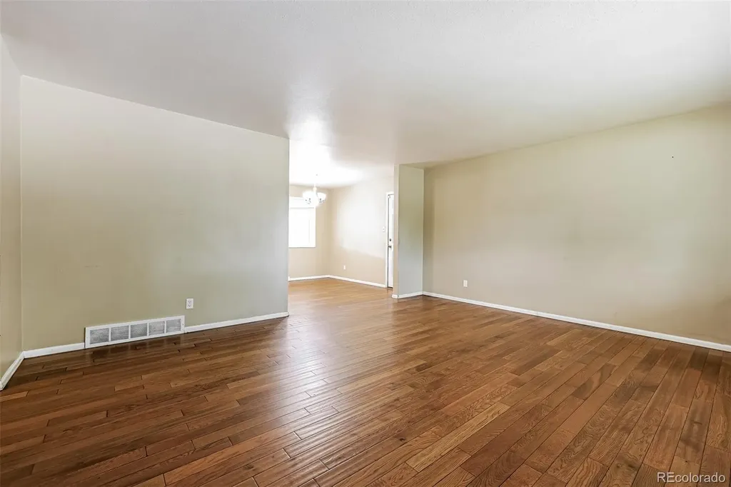 432 S Potomac Circle Aurora CO 80012
